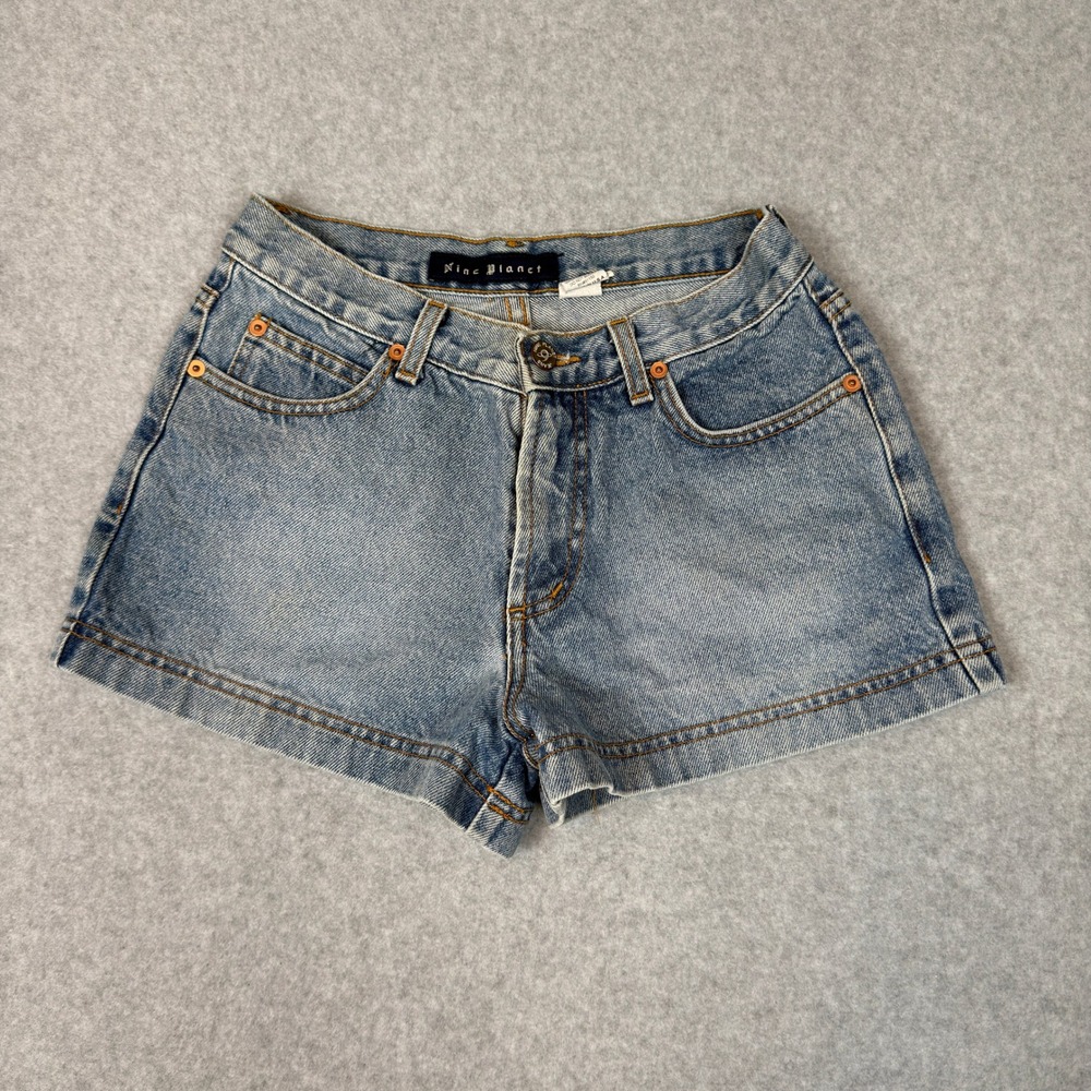 Nine Planet Vtg 90s Y2K Denim Shorts Light Wash Sz 7 Made in USA Mom Retro Indie